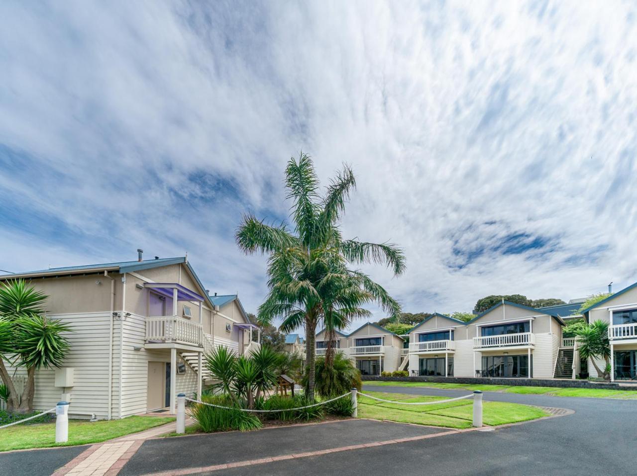 Boathouse Resort Studios And Suites Blairgowrie Exterior foto